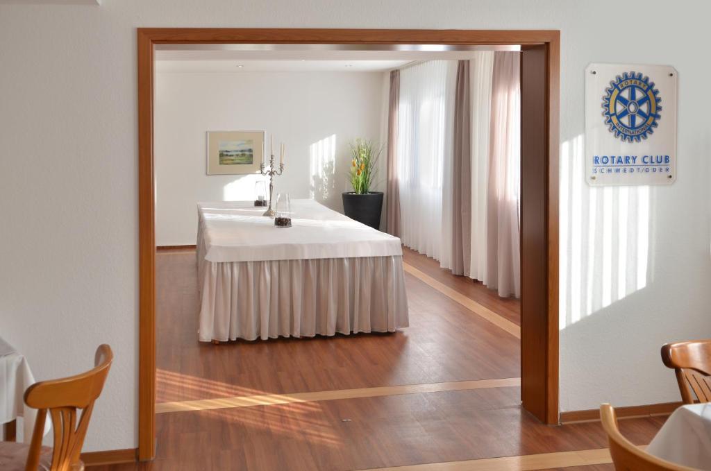 Centra Hotel Schwedt Dış mekan fotoğraf